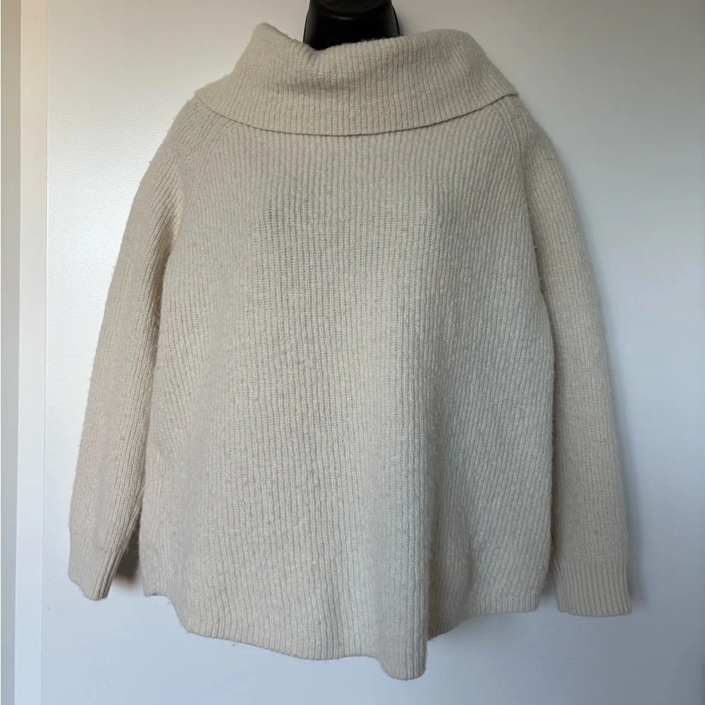 Tahari Merino Wool Blend Turtleneck Sweater | Size Large - Picture 2 of 7